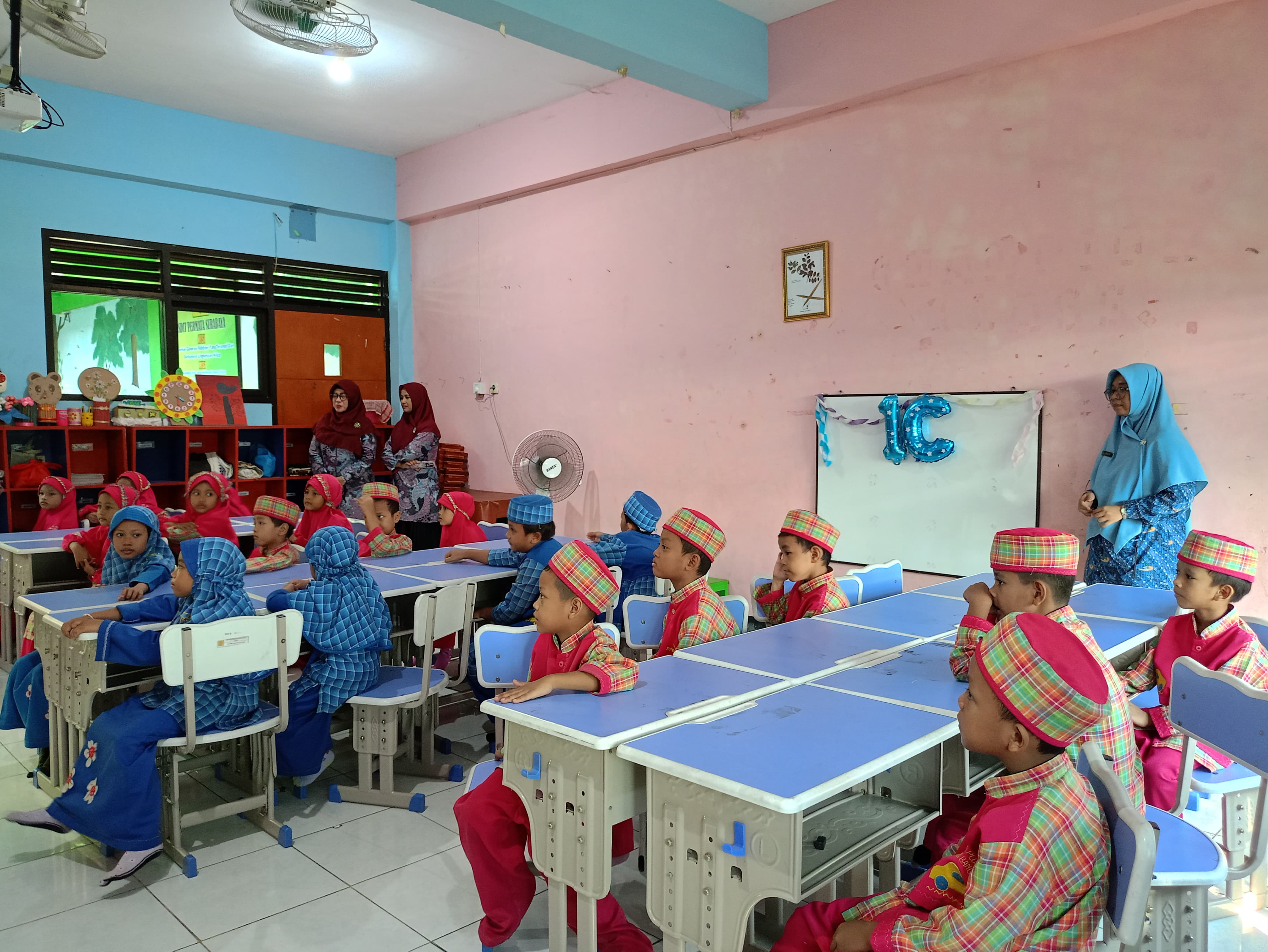 Kenalkan Keunggulan Sekolah, SDIT Permata Surabaya Gelar Road Show Transisi Paud-SD Kenalkan Keunggulan Sekolah, SDIT Permata Surabaya Gelar Road Show Transisi Paud-SD